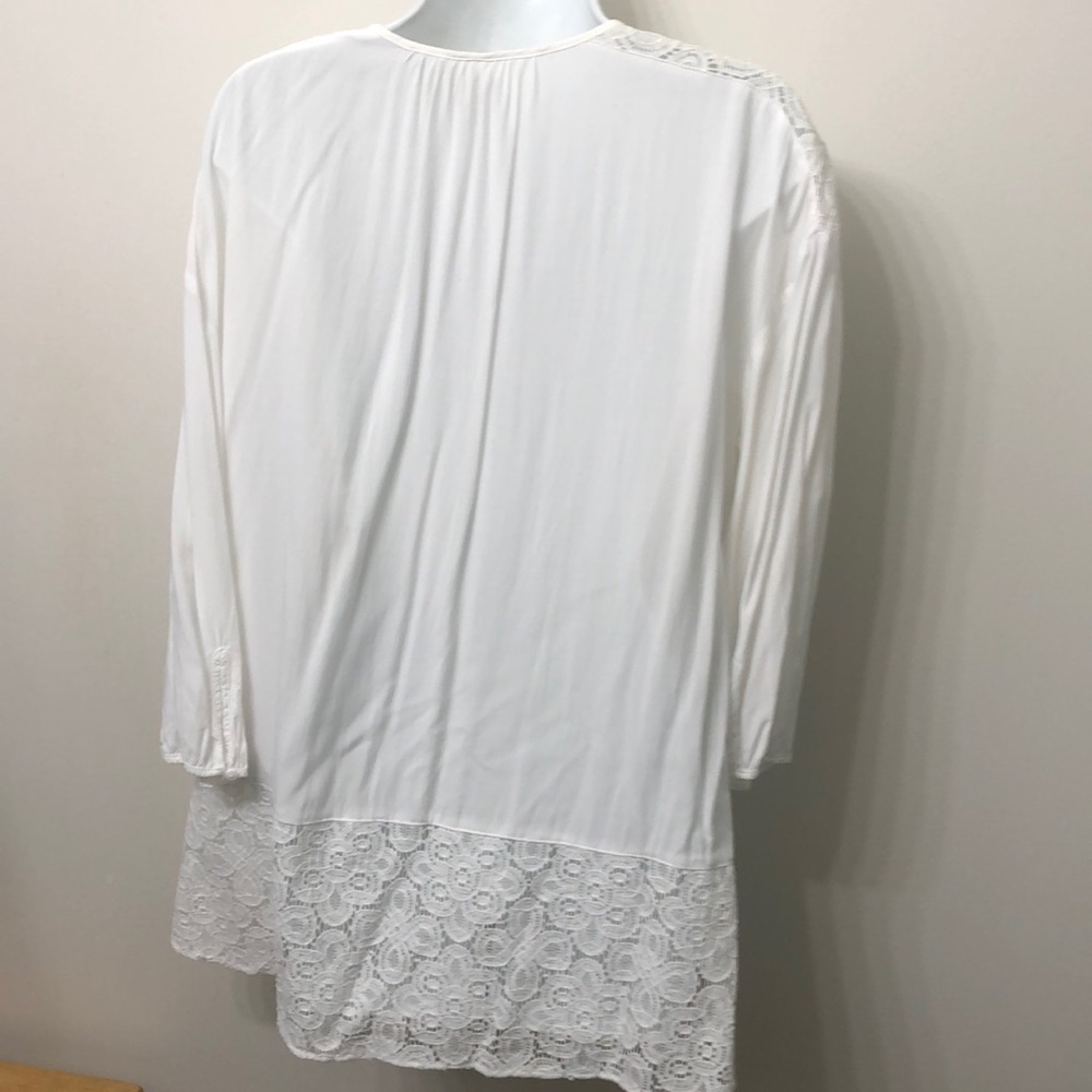 Blouse - Picture 2 of 2